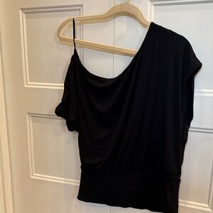 Express off shoulder top‎